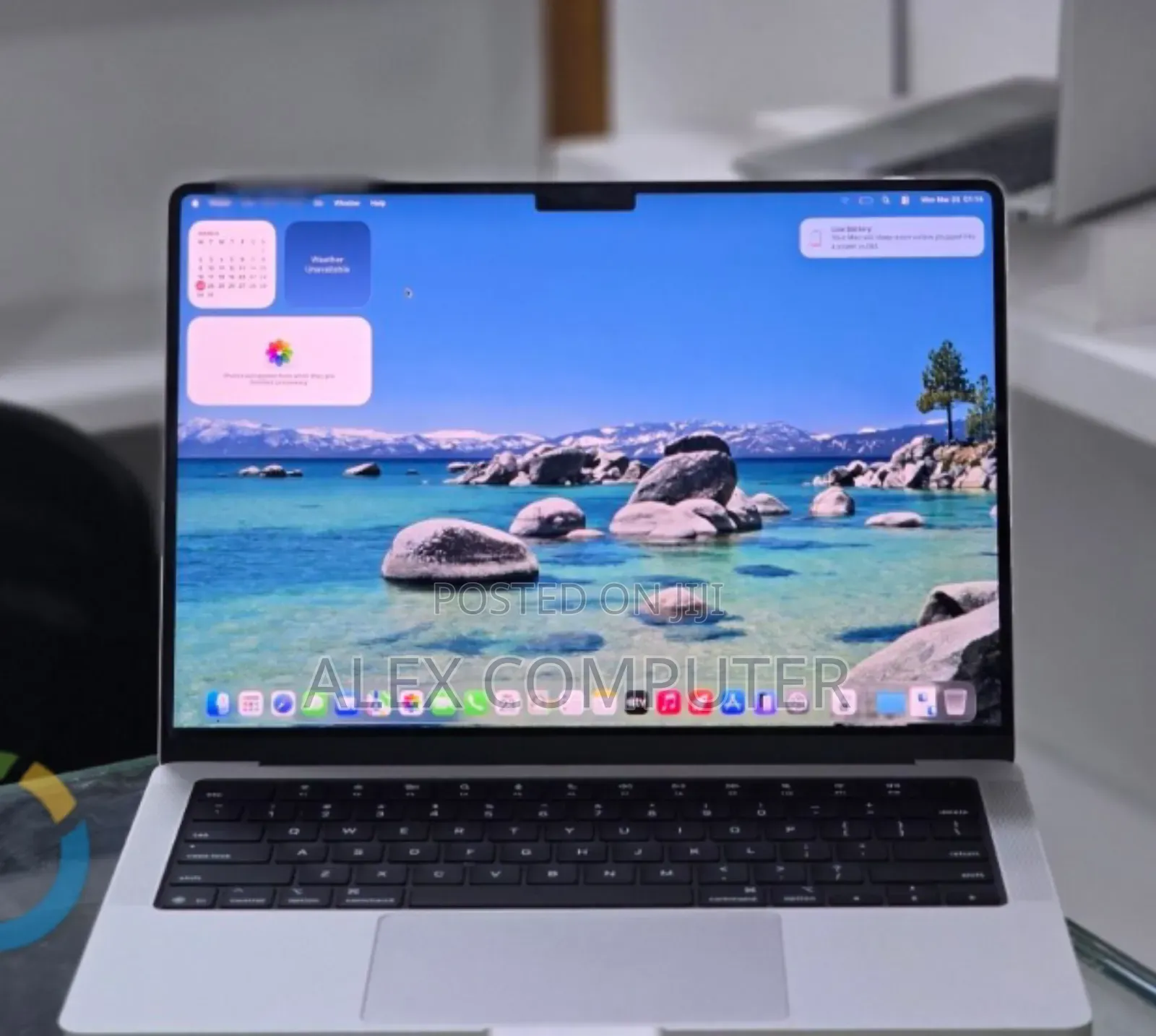 New Laptop Apple Macbook Pro 2025 M5 14-inch 16GB Apple M5 SSD 512GB