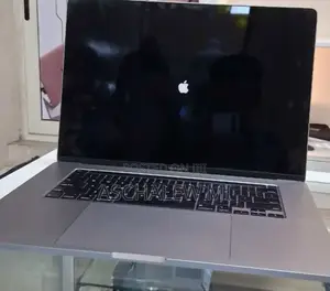 New Laptop Apple MacBook Pro 2019 32GB Intel Core i9 SSD 512GB