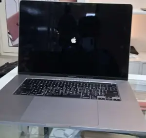 New Laptop Apple MacBook Pro 2019 32GB Intel Core i9 SSD 512GB
