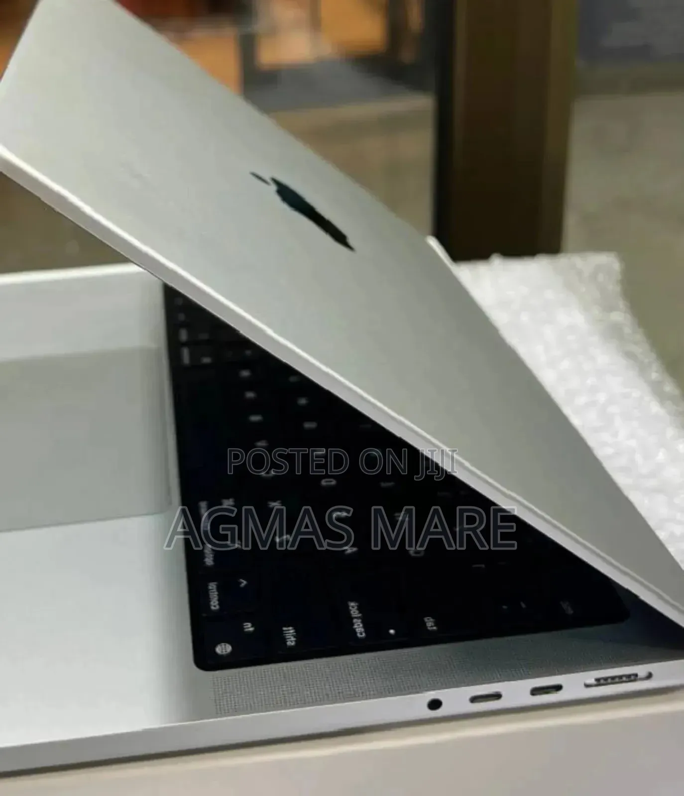 New Laptop Apple MacBook Pro M1 16GB Apple M1 SSD 512GB