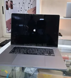New Laptop Apple MacBook Pro 2019 32GB Intel Core i9 SSD 512GB