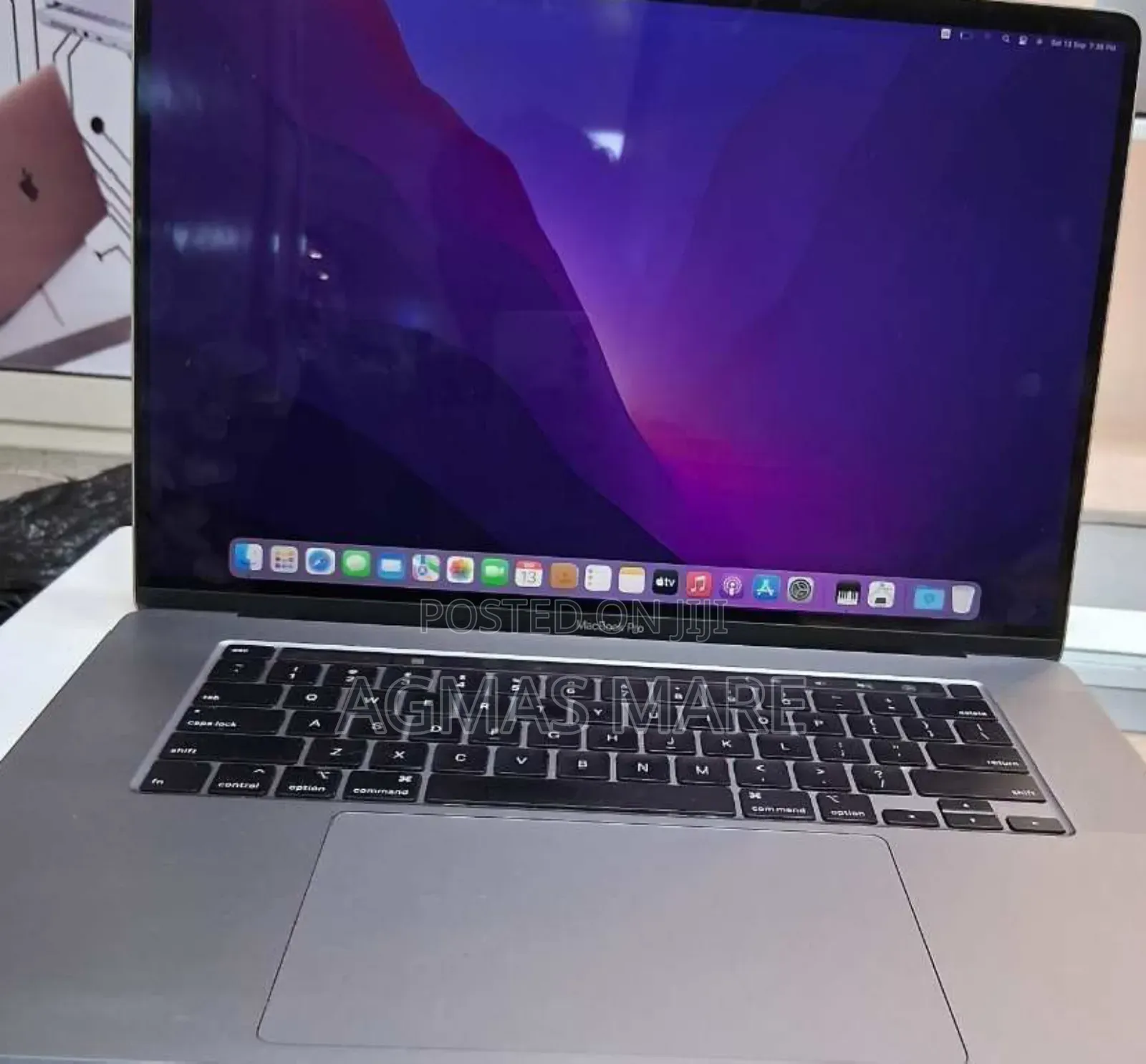New Laptop Apple MacBook Pro 2019 32GB Intel Core i9 SSD 512GB