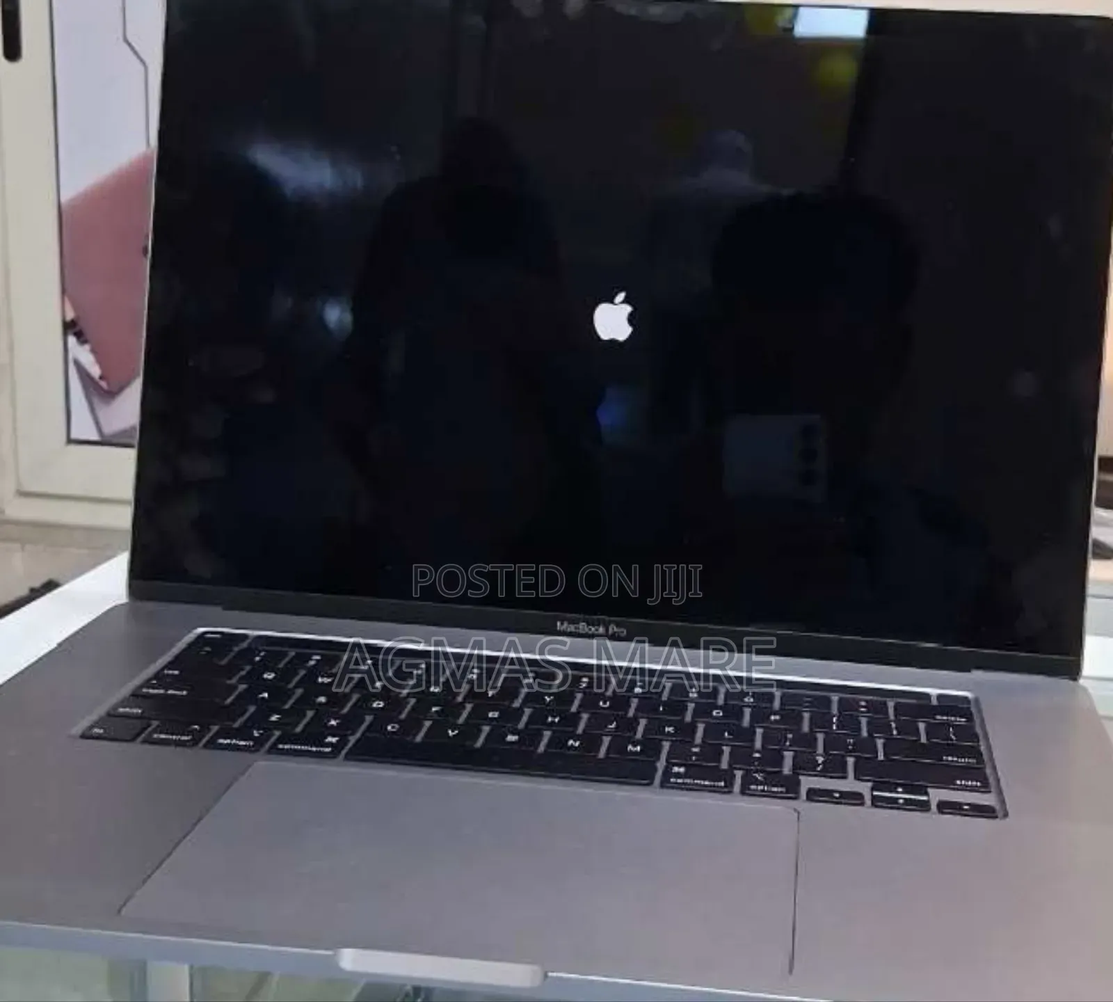 New Laptop Apple MacBook Pro 2019 32GB Intel Core i9 SSD 512GB