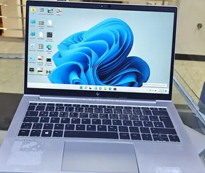 New Laptop HP EliteBook 830 G8 8GB Intel Core i5 SSD 512GB