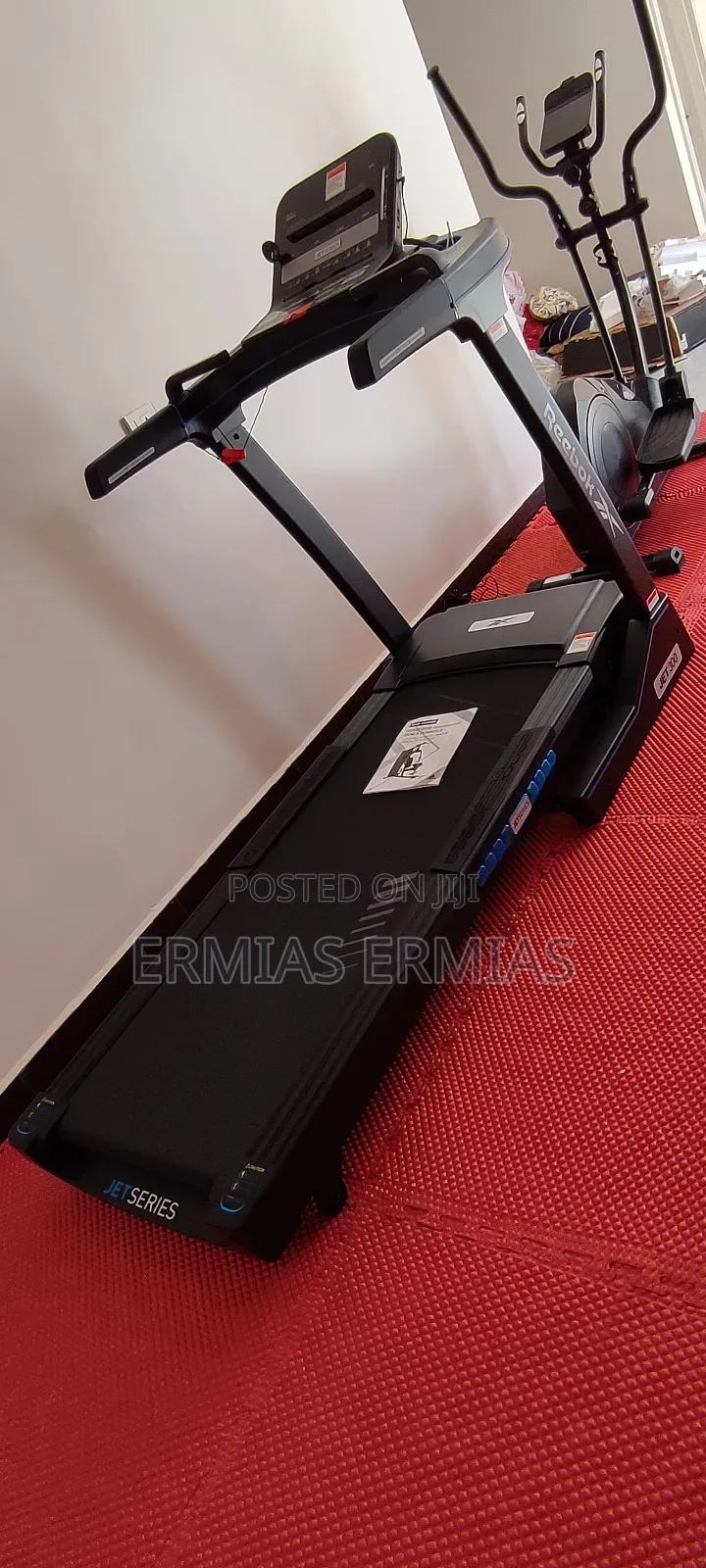Jet 300 Reebok Treadmill