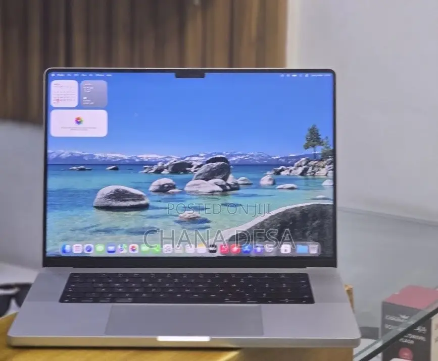 New Laptop Apple MacBook Pro M1 32GB Apple M1 Pro SSD 512GB