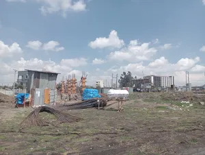 የሚሸጥ 175 ካሬ መሬት