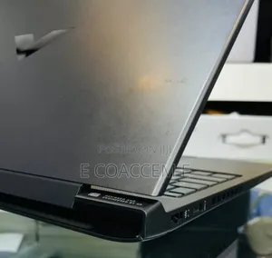 New Laptop HP Victus 15 16GB Intel Core i7 SSD 1T