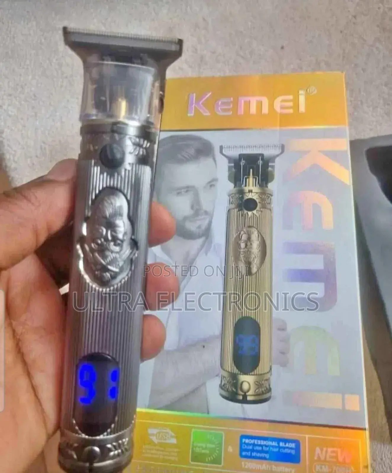 Kemei Km-700h Professional Hair and Beard Trimmer. Battery: 1200mah