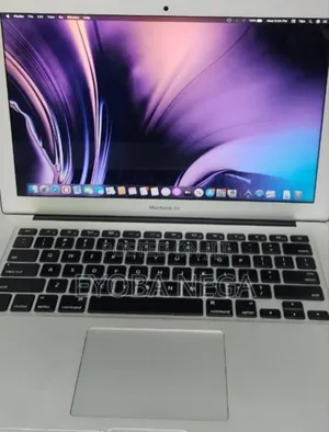 Laptop Apple MacBook Pro 2015 8GB Intel Core i5 SSD 128GB