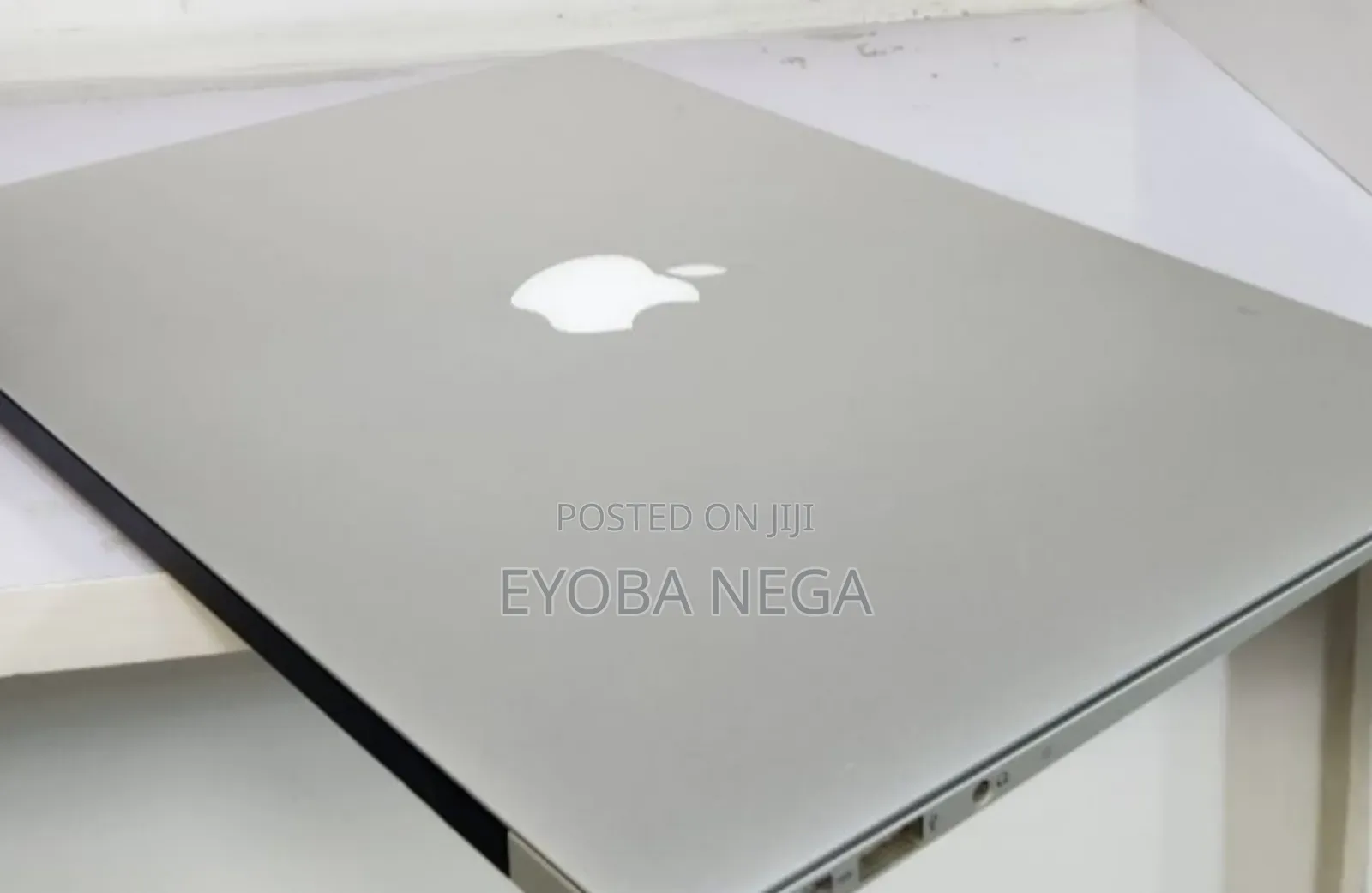 Laptop Apple MacBook Pro 2015 8GB Intel Core i5 SSD 128GB
