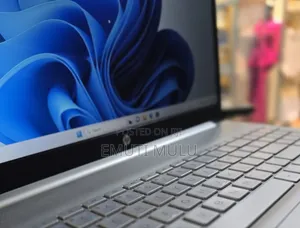 New Laptop HP Stream Notebook 8GB Intel Core i7 SSD 512GB