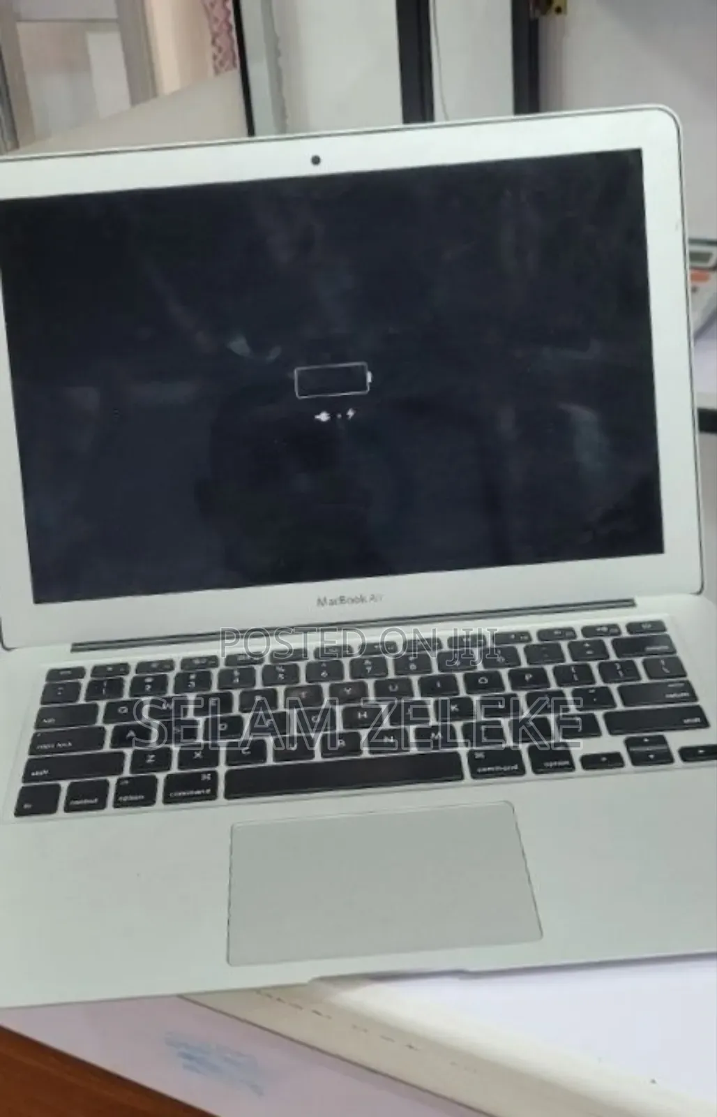 New Laptop Apple MacBook 8GB Intel Core i7 SSD 512GB