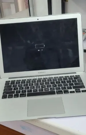 New Laptop Apple MacBook 8GB Intel Core i7 SSD 512GB