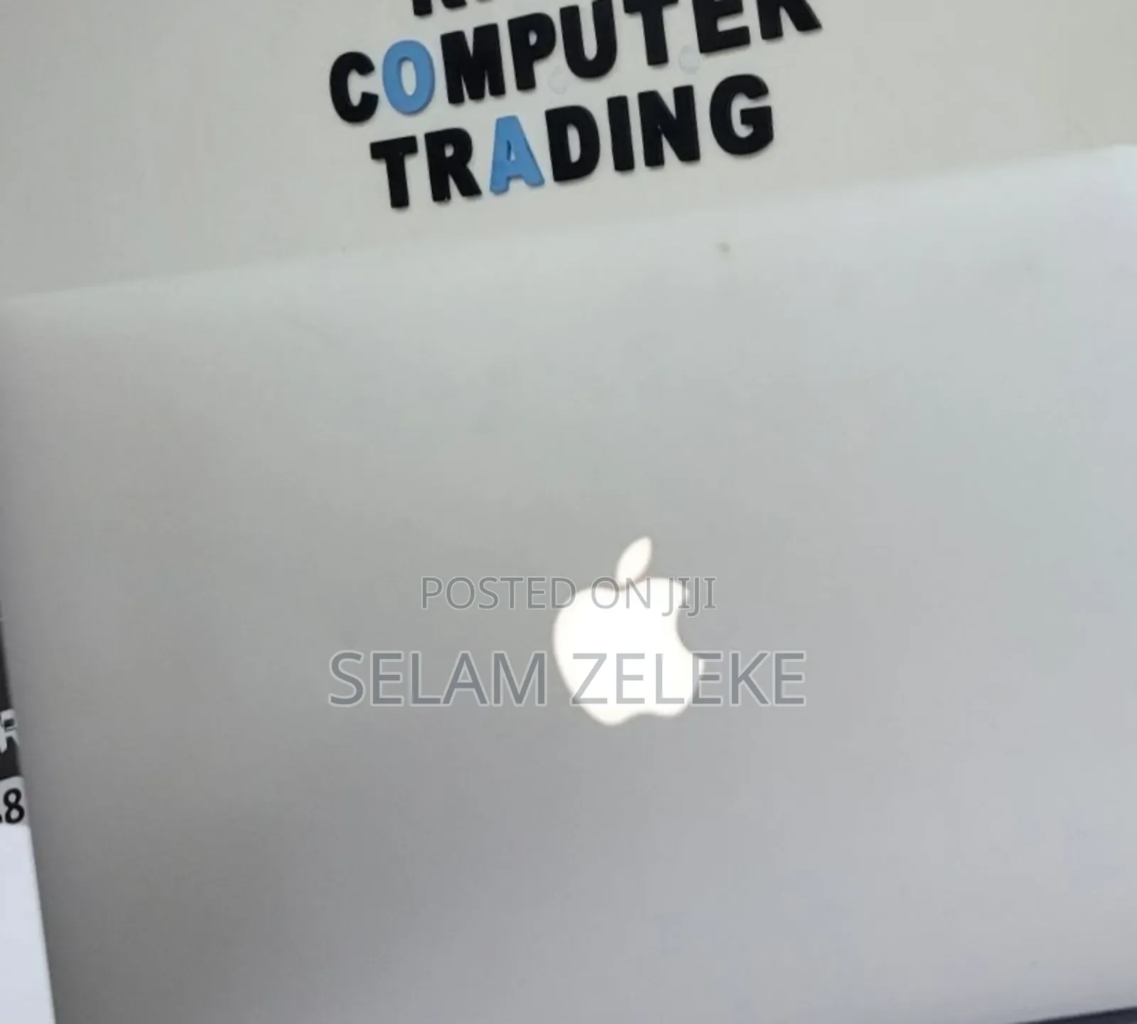 New Laptop Apple MacBook 8GB Intel Core i7 SSD 512GB