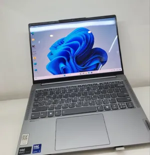 New Laptop Lenovo 32GB Intel Core Ultra 9 SSD 512GB