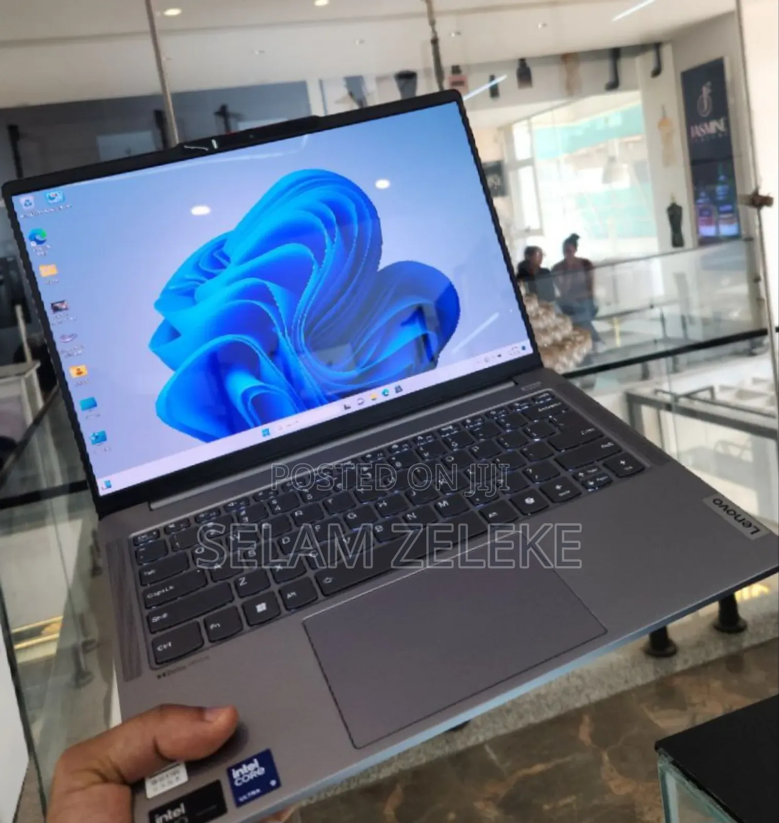 New Laptop Lenovo 32GB Intel Core Ultra 9 SSD 512GB