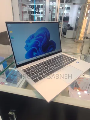 New Laptop HP EliteBook 1040 G8 16GB Intel Core i7 SSD 512GB