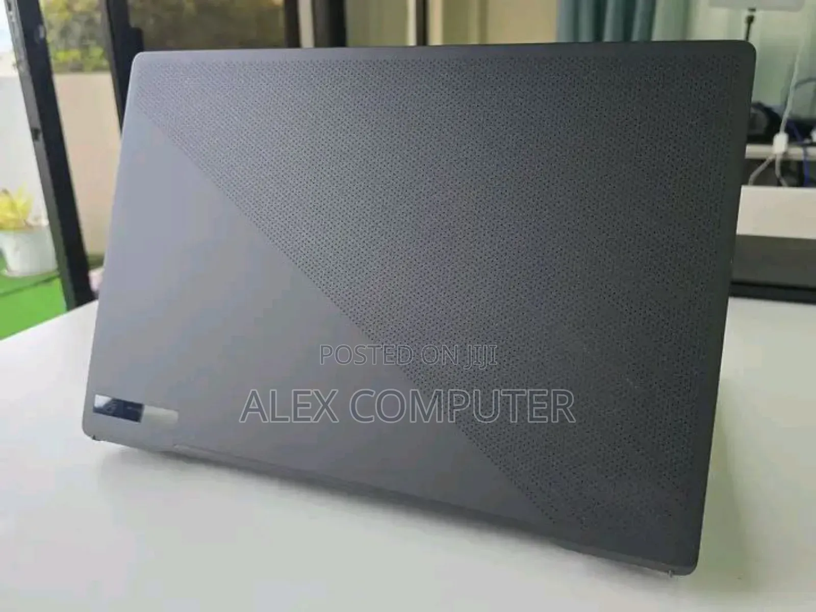 New Laptop Asus ROG Zephyrus G16 16GB Intel Core i9 SSD 1T