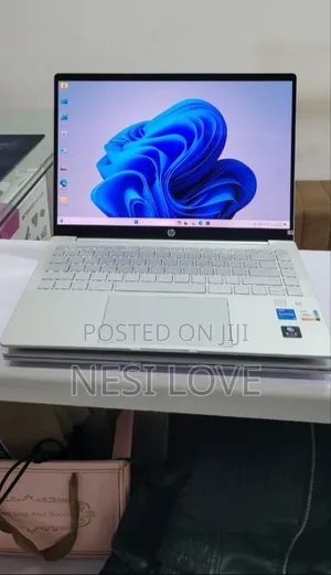 New Laptop HP Pavilion 14 16GB Intel Core i5 SSD 512GB