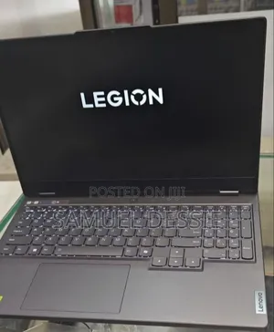 New Laptop Lenovo Legion 7 24GB Intel Core i7 SSD 1T