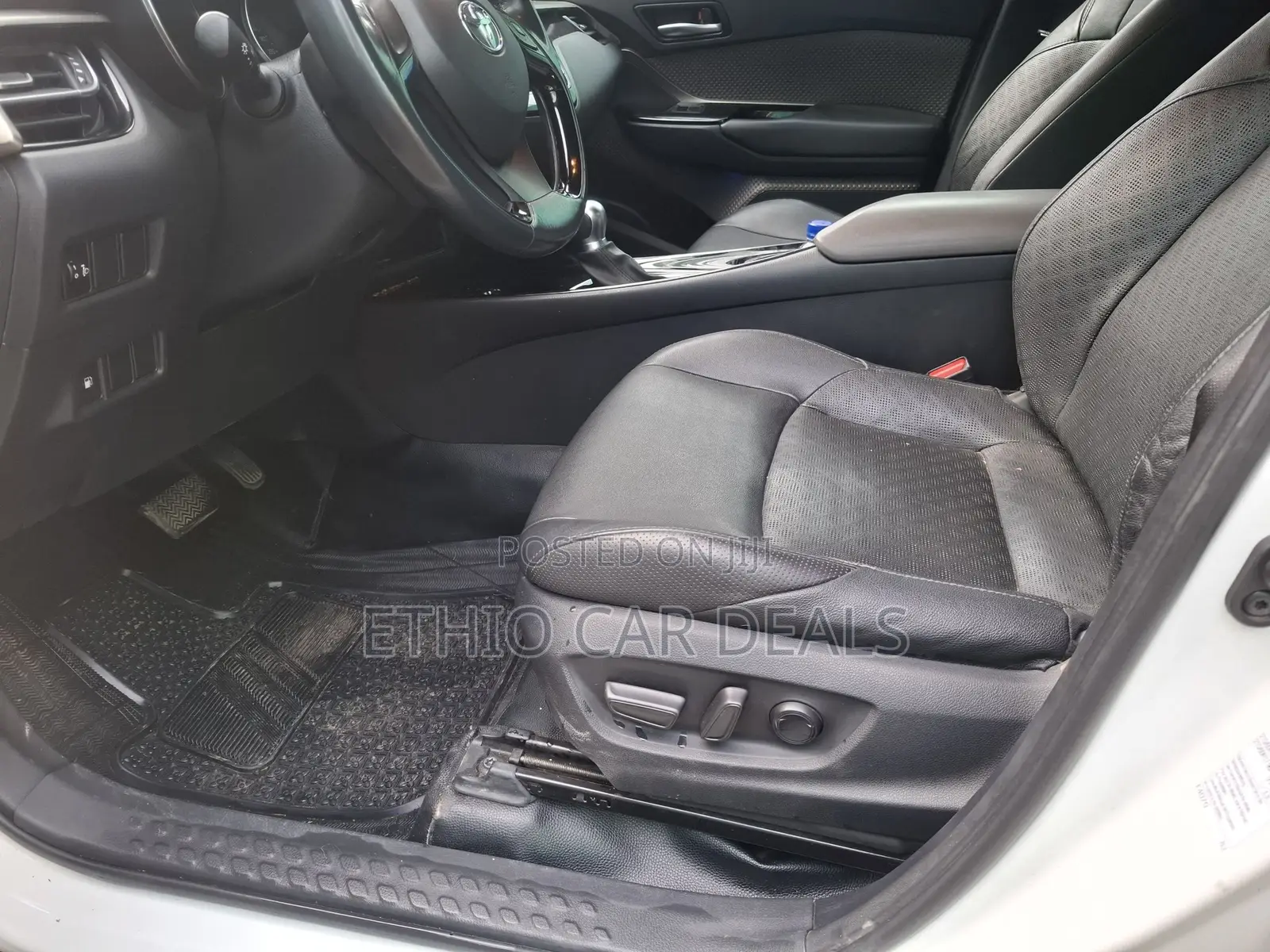 Toyota C-HR 2021 White