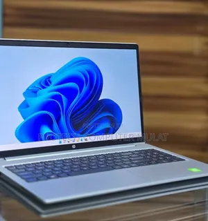 New Laptop HP ProBook 450 G8 16GB Intel Core i7 SSD 512GB