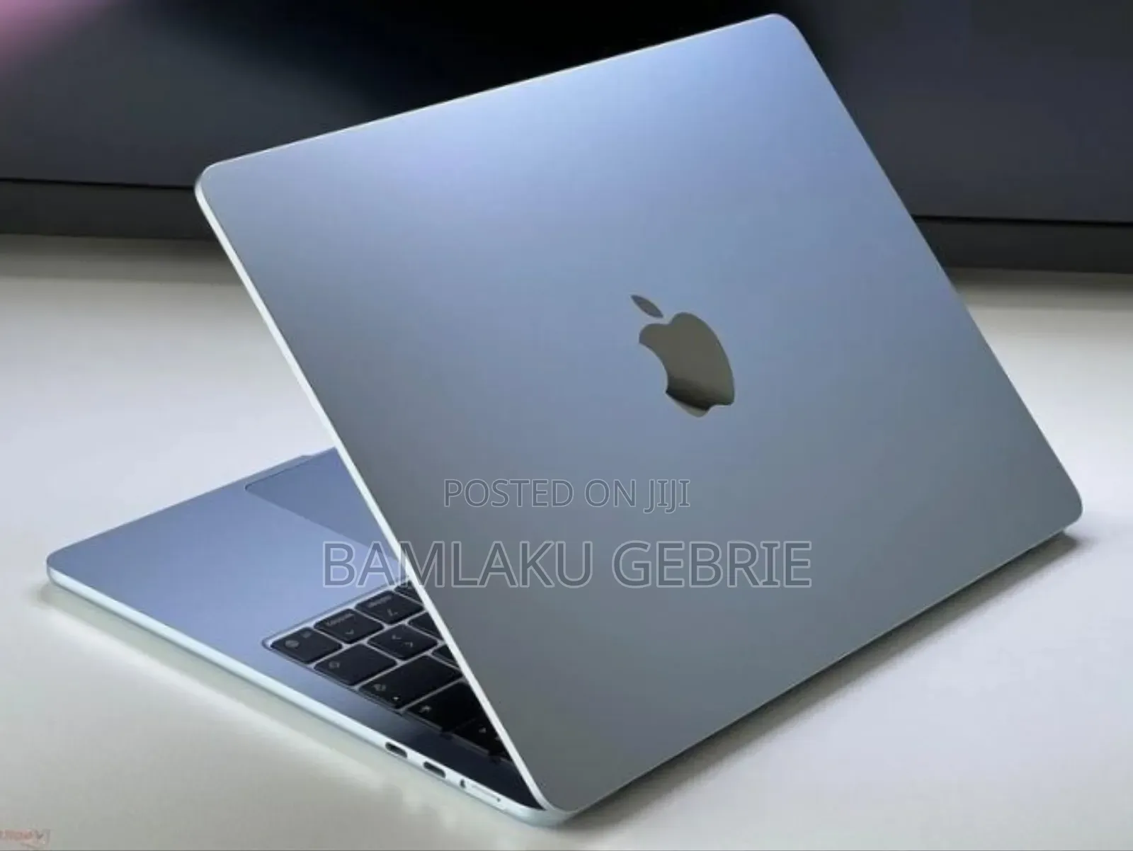 New Laptop Apple MacBook Air 2025 M4 13-inch 16GB Apple M4 SSD 256GB