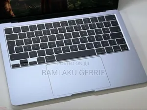 New Laptop Apple MacBook Air 2025 M4 13-inch 16GB Apple M4 SSD 256GB