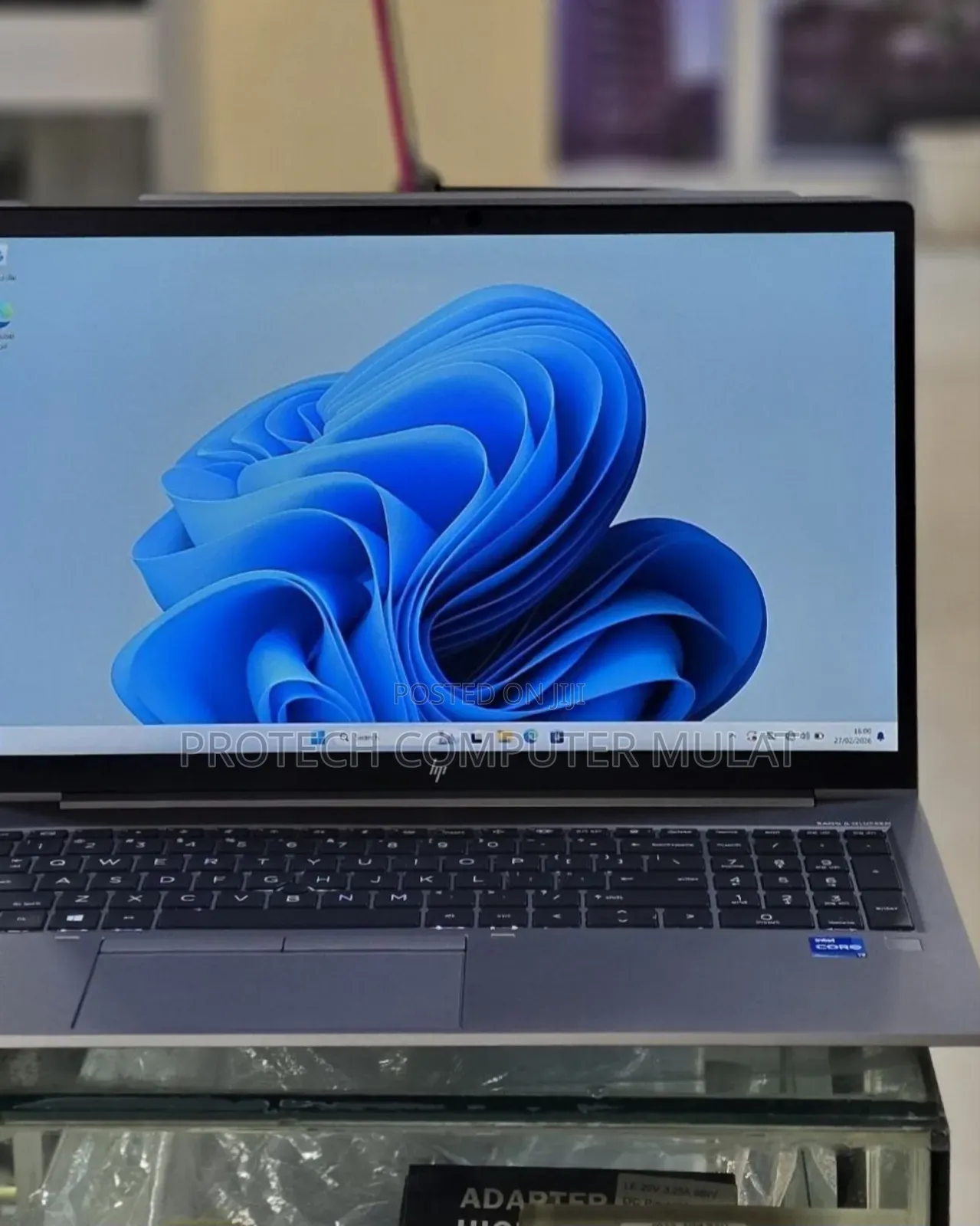New Laptop HP ZBook Firefly G8 16GB Intel Core i7 SSD 512GB
