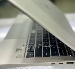 Laptop HP EliteBook 830 G7 16GB Intel Core i7 SSD 512GB