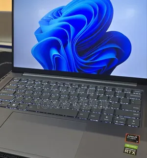 New Laptop Lenovo 16GB AMD Ryzen 7 SSD 512GB
