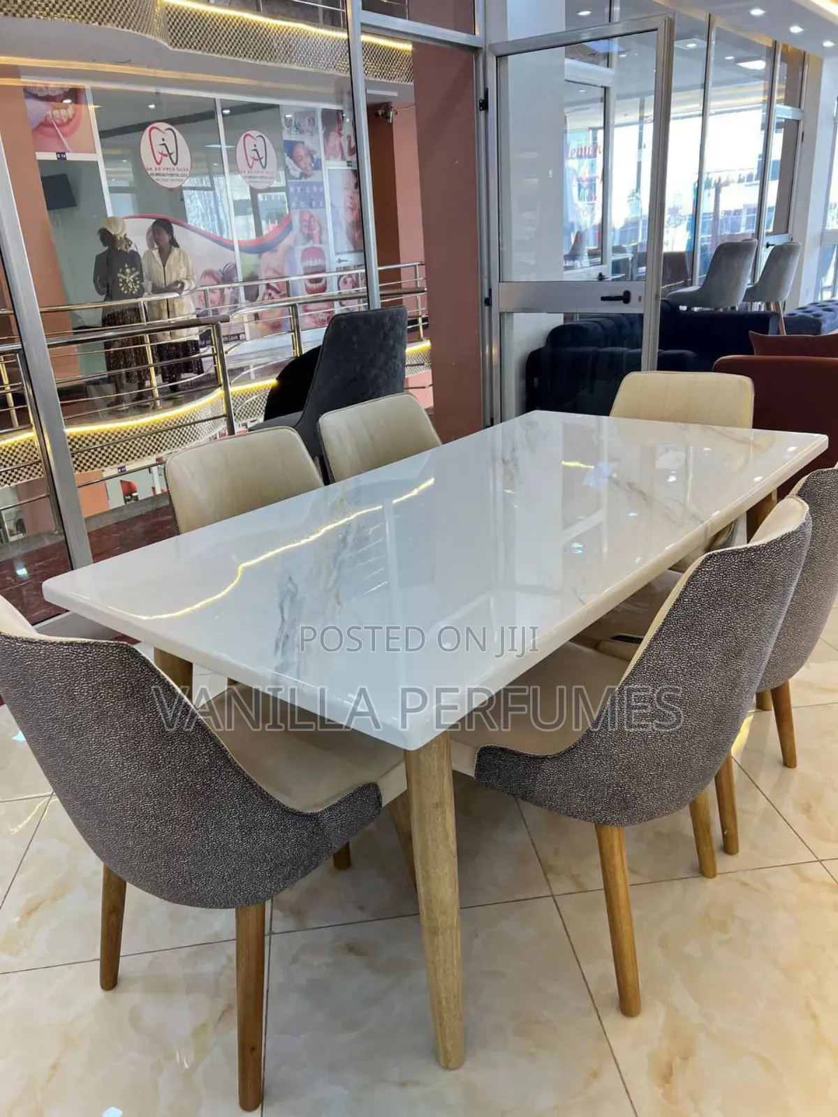 Dinning Table