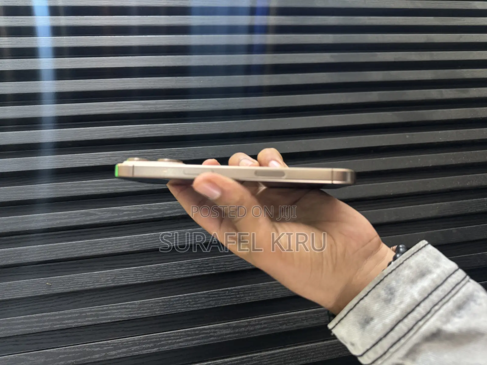 Apple iPhone 16 Pro 128 GB Gold