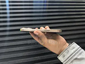 Apple iPhone 16 Pro 128 GB Gold