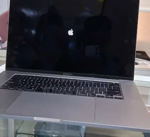 New Laptop Apple MacBook 32GB Intel Core i9 SSD 512GB