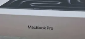 New Laptop Apple Macbook Pro 2025 M5 14-inch 24GB Apple M5 SSD 512GB