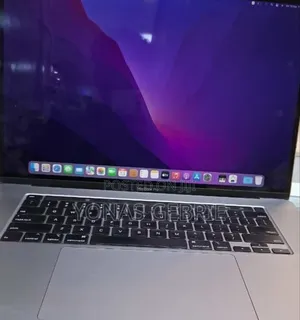 New Laptop Apple MacBook 32GB Intel Core i9 SSD 512GB
