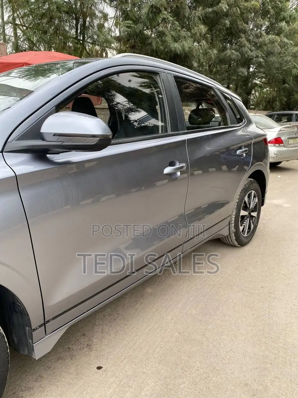 BYD E2 43 kWh 94 hp FWD 2024 Silver