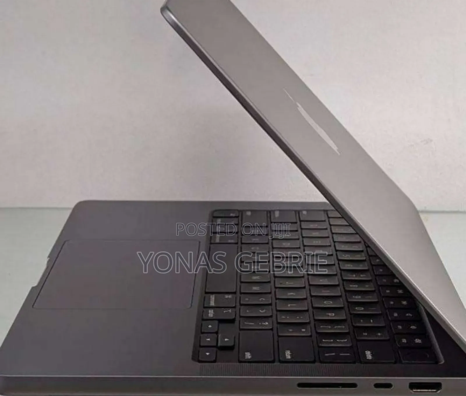 New Laptop Apple MacBook 16GB Apple M1 SSD 512GB