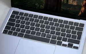 New Laptop Apple MacBook Air 2025 M4 13-inch 16GB Apple M4 SSD 256GB