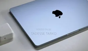 New Laptop Apple MacBook Air 2025 M4 13-inch 16GB Apple M4 SSD 256GB
