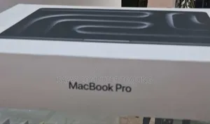 New Laptop Apple Macbook Pro 2025 M5 14-inch 24GB Apple M5 SSD 512GB