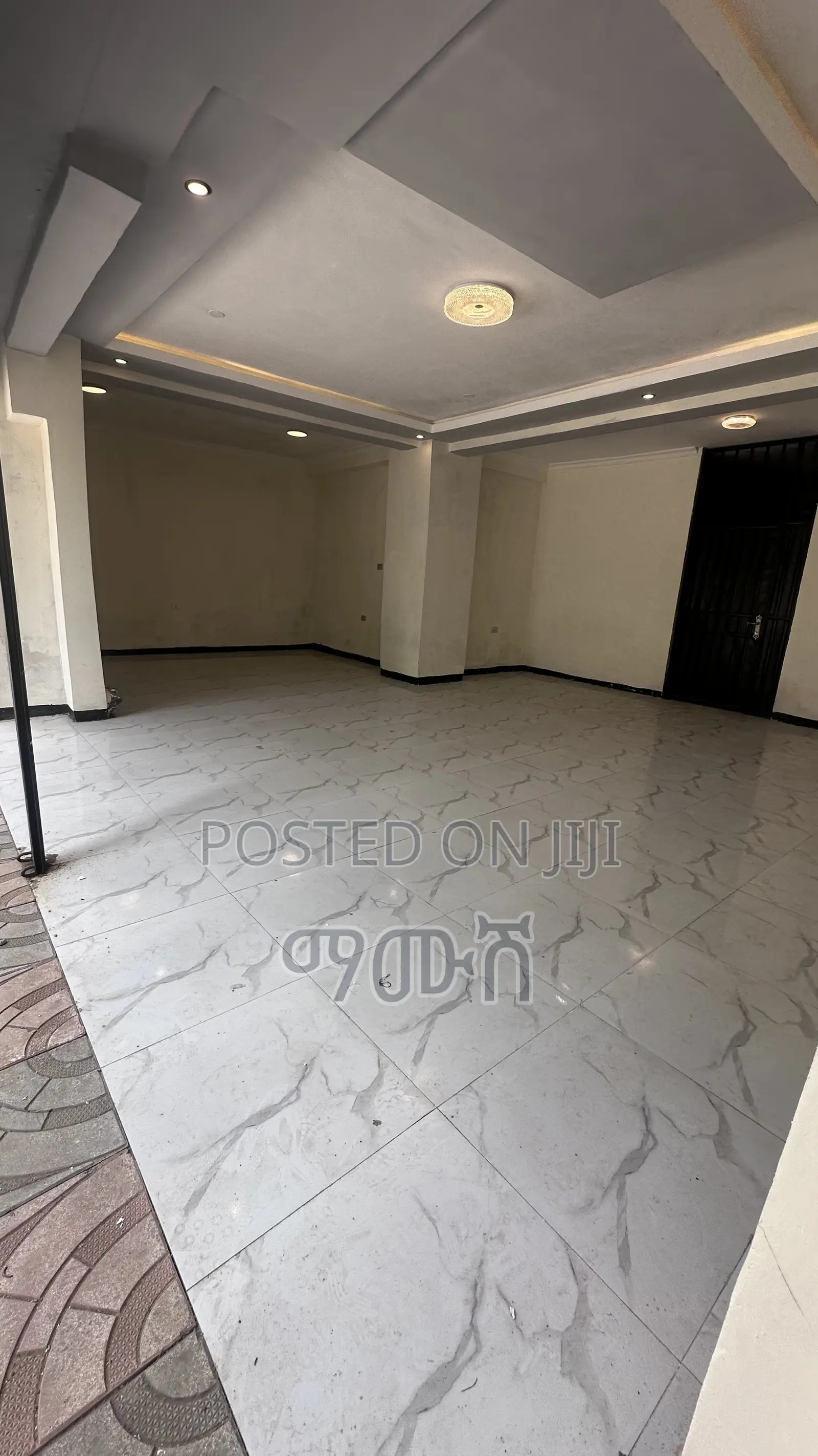 የሚሸጥ 40/60 ሱቅ