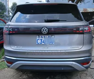 Volkswagen ID.6 2022 Gray