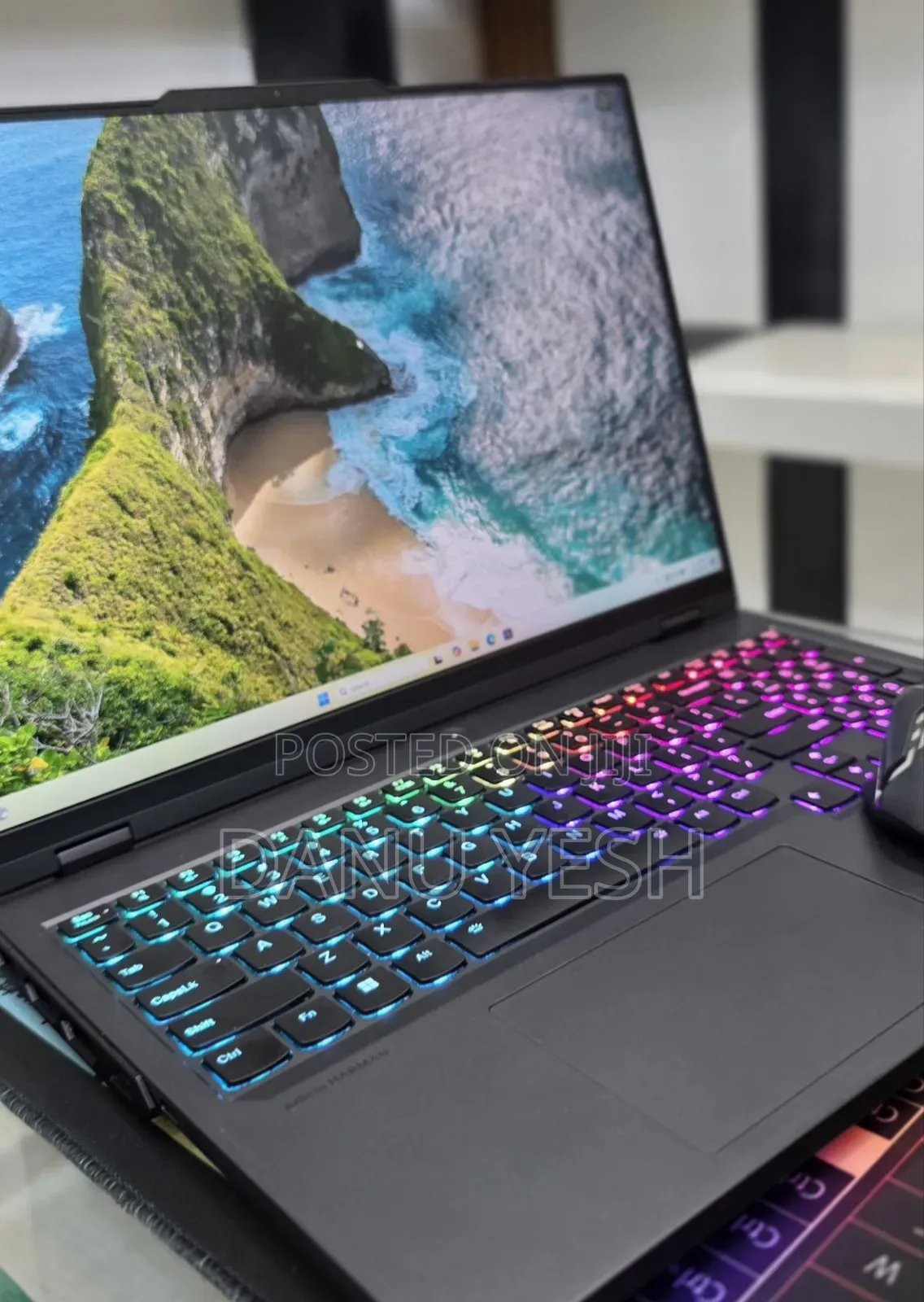 New Laptop Lenovo Legion Pro 7 48GB Intel Core i9 SSD 1T