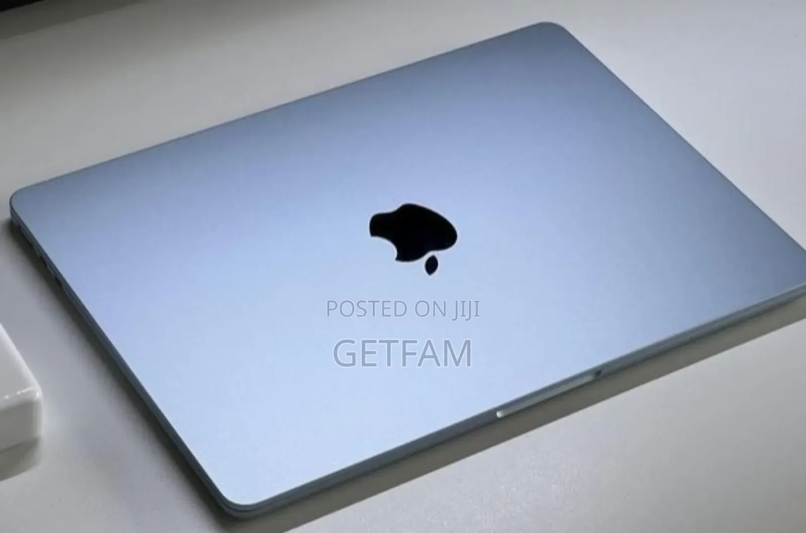 New Laptop Apple MacBook Air 2025 M4 15-inch 16GB Apple M4 SSD 256GB