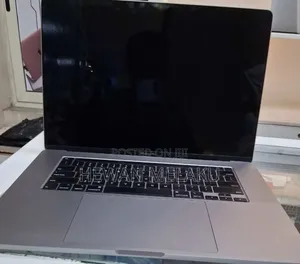New Laptop Apple MacBook Pro 2019 32GB Intel Core i9 SSD 512GB