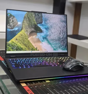 New Laptop Lenovo Legion Pro 7 16GB Intel Core i9 SSD 1T
