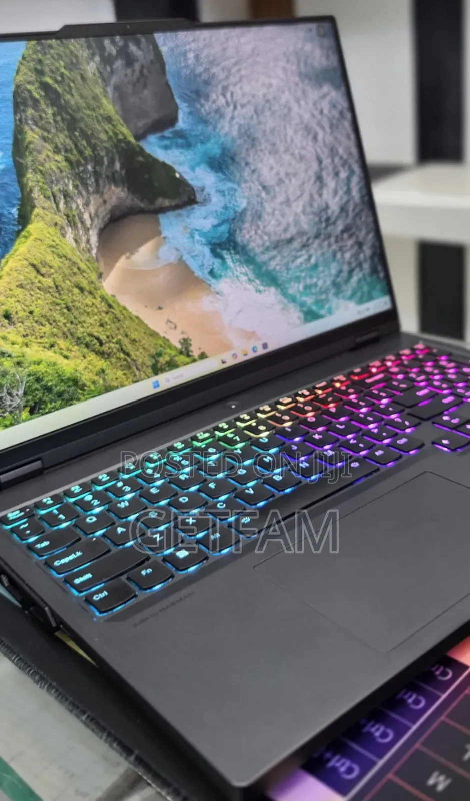 New Laptop Lenovo Legion Pro 7 16GB Intel Core i9 SSD 1T